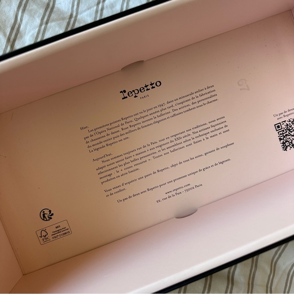 Repetto Women's Red Ballet Flats, 38 - Picture 5 of 8